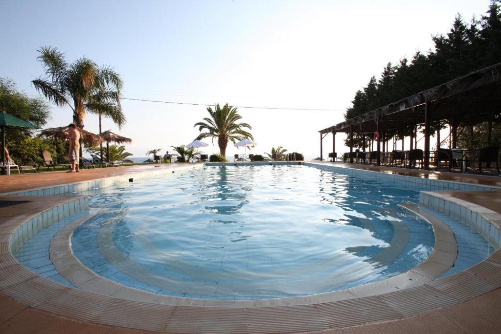 Iria Beach Ngoại thất bức ảnh