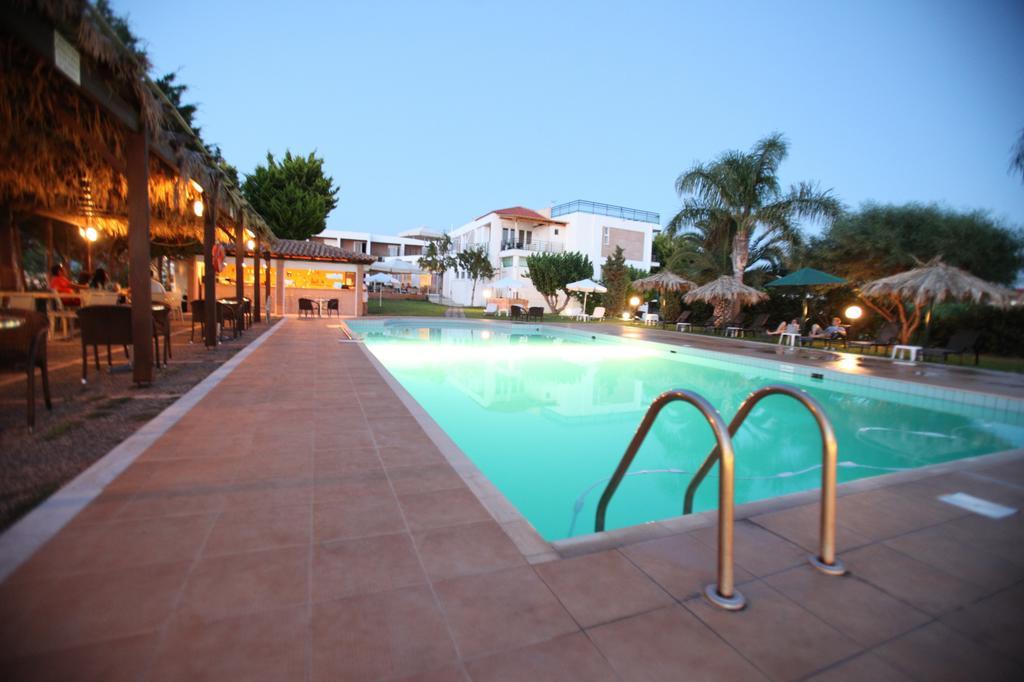 Iria Beach Ngoại thất bức ảnh