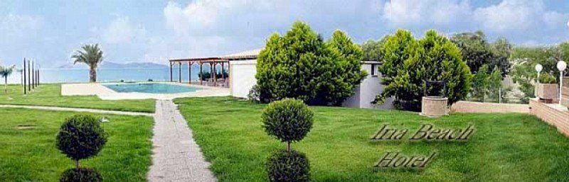 Iria Beach Ngoại thất bức ảnh